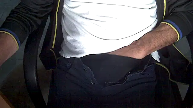 velikifant7 online show from 04/19/26, 04:12