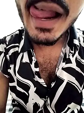 Snapshot of Hotyy_subhu chatting on 10/04/25, 02:48 Hotyy subhu online show from 10/04/25, 02:48