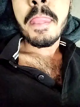 Snapshot of Hotyy_subhu chatting on 10/10/25, 06:40 Hotyy subhu online show from 10/10/25, 06:40