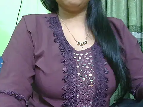 Snapshot of fairy_queen07 chatting on 05/01/26, 07:18 fairy queen07 online show from 05/01/26, 07:18