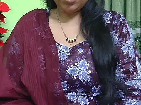Snapshot of fairy_queen07 chatting on 05/12/26, 06:05 fairy queen07 online show from 05/12/26, 06:05