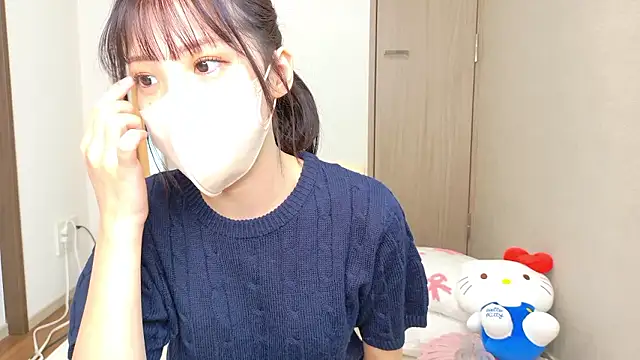 riri  nyan o0 online show from 02/04/26, 05:13