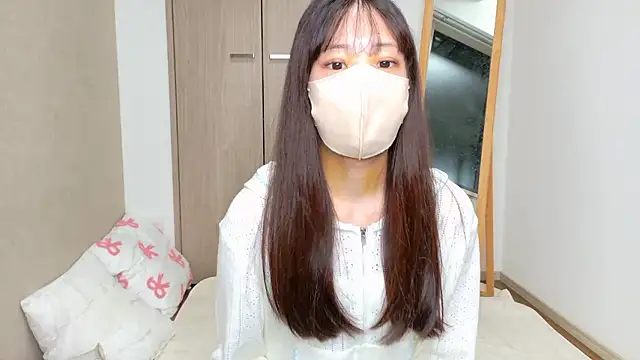 riri  nyan o0 online show from 04/14/26, 11:05