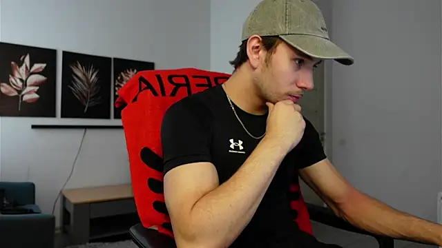 Ethan Fyre online show from 09/25/25, 01:37