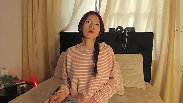 Tiffany Nm online show from 09/18/25, 03:25