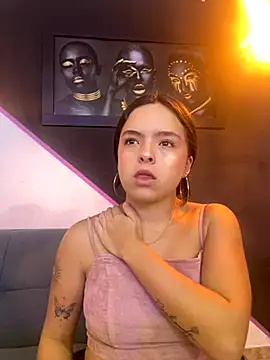 EmilyHarperr online show from 09/09/25, 11:54