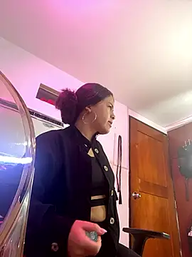 EmilyHarperr online show from 10/22/25, 11:32