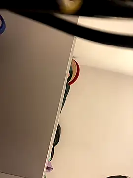 EmilyHarperr online show from 11/22/25, 11:09