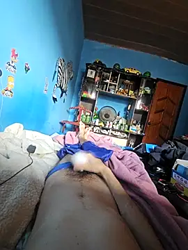 Snapshot of boysafado2521 chatting on 11/06/25, 11:33 boysafado2521 online show from 11/06/25, 11:33