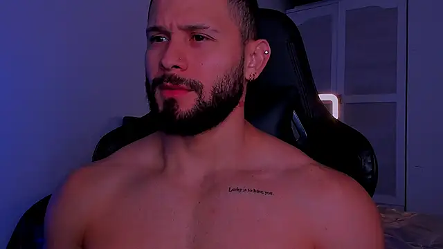 Snapshot of andrewcorey1 chatting on 10/12/25, 09:30 andrewcorey1 online show from 10/12/25, 09:30