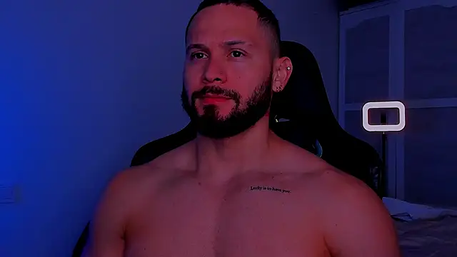 Snapshot of andrewcorey1 chatting on 10/19/25, 11:11 andrewcorey1 online show from 10/19/25, 11:11