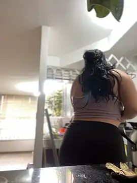 Tokio Sakura online show from 11/13/25, 04:39