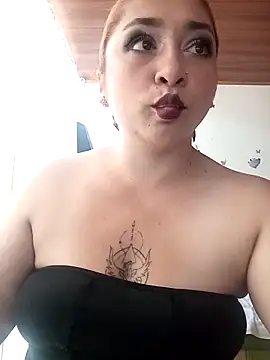 Mariana-94 online show from 11/05/25, 12:16