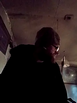 bearded cross online show from 02/16/26, 02:02