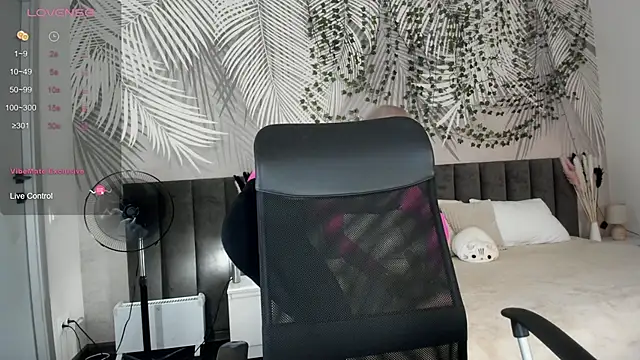 Kira Key online show from 02/27/26, 01:49