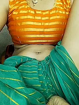 Snapshot of Hut_rotu_cute chatting on 05/31/26, 06:09 Hut rotu cute online show from 05/31/26, 06:09