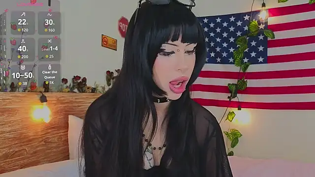 venomeowww   online show from 04/13/26, 03:01