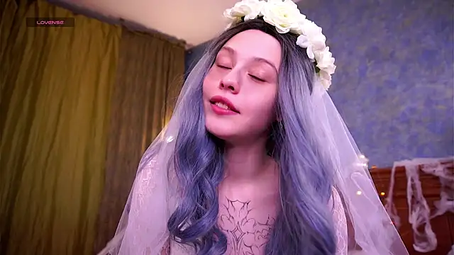 Snapshot of LurleneRamo chatting on 10/30/25, 01:07 LurleneRamo online show from 10/30/25, 01:07