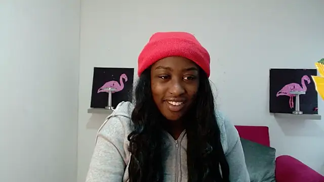 Snapshot of milykabombastik chatting on 10/09/25, 12:36 milykabombastik online show from 10/09/25, 12:36