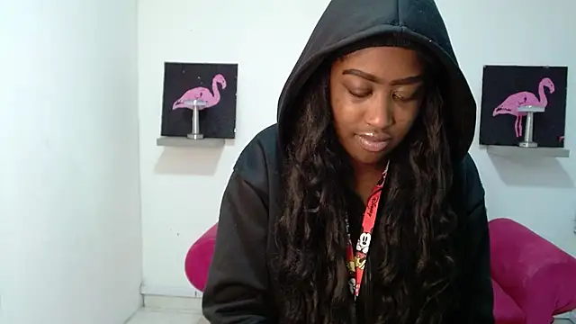 Snapshot of milykabombastik chatting on 10/10/25, 12:26 milykabombastik online show from 10/10/25, 12:26