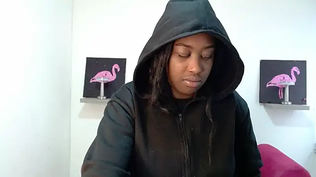 Snapshot of milykabombastik chatting on 10/15/25, 12:16 milykabombastik online show from 10/15/25, 12:16