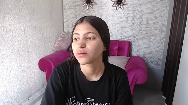 Evagirl69 online show from 04/10/26, 12:10