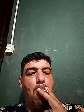 Snapshot of branquinho3 chatting on 10/24/25, 03:52 branquinho3 online show from 10/24/25, 03:52