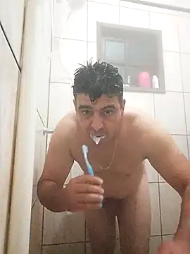 Snapshot of branquinho3 chatting on 10/29/25, 02:36 branquinho3 online show from 10/29/25, 02:36