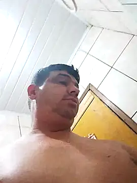 Snapshot of branquinho3 chatting on 12/21/25, 04:19 branquinho3 online show from 12/21/25, 04:19