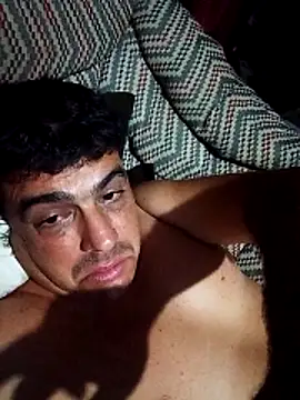 Snapshot of branquinho3 chatting on 03/19/26, 01:42 branquinho3 online show from 03/19/26, 01:42