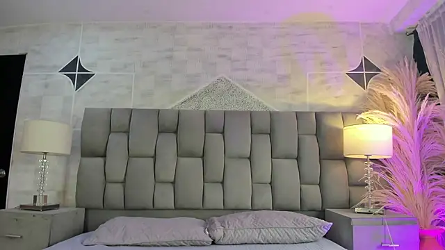 Snapshot of PauliinaBelle_ chatting on 07/26/26, 01:18 PauliinaBelle online show from 07/26/26, 01:18