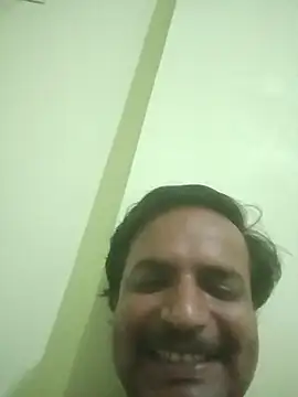 vardh033 online show from 09/26/25, 07:07