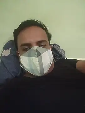 vardh033 online show from 10/06/25, 11:51