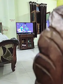 vardh033 online show from 11/02/25, 02:41