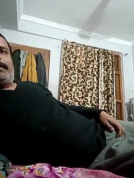 vardh033 online show from 02/08/26, 07:23