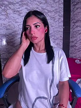 Snapshot of AlisSon__hot chatting on 07/04/26, 05:24 AlisSon hot online show from 07/04/26, 05:24