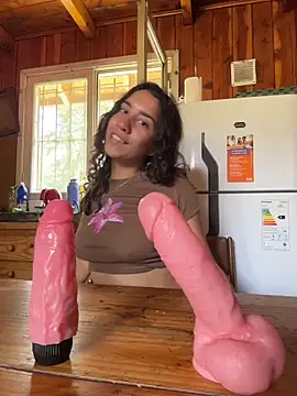 Snapshot of Souphicherry chatting on 02/08/26, 07:06 Souphicherry online show from 02/08/26, 07:06