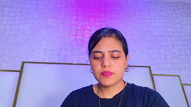 Snapshot of thalia888_ chatting on 05/27/26, 07:11 thalia888 online show from 05/27/26, 07:11