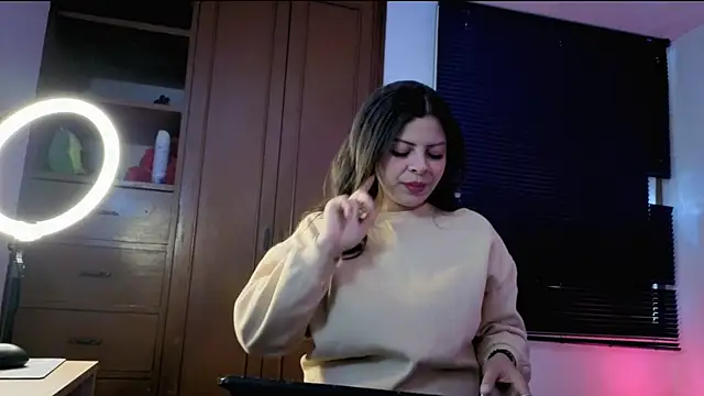 MiaCollinssx online show from 04/20/26, 03:48