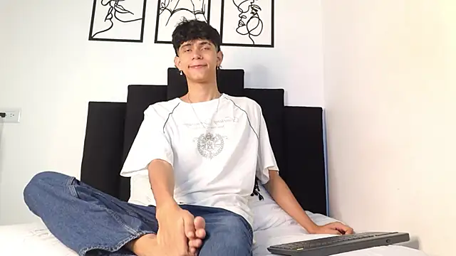 alexmark  online show from 01/19/26, 01:48