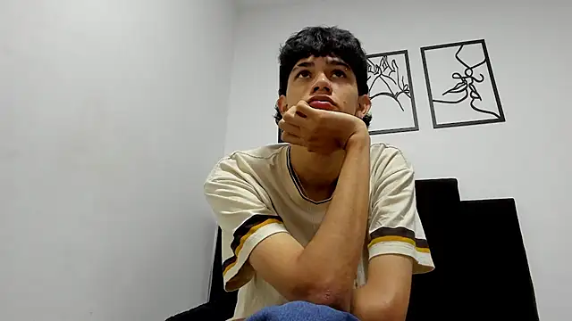 alexmark  online show from 03/25/26, 03:51