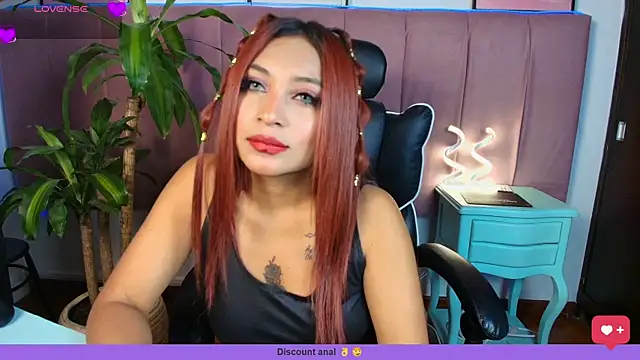 Naiaa Cruz online show from 02/24/26, 07:23