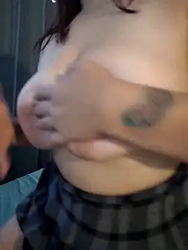 caronicole77 online show from 03/23/26, 04:44