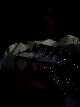 Snapshot of Danypeluche chatting on 10/17/25, 06:16 Danypeluche online show from 10/17/25, 06:16