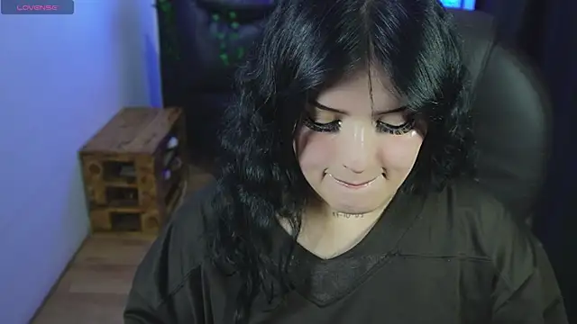 Snapshot of sari_belle chatting on 05/23/26, 03:12 sari belle online show from 05/23/26, 03:12