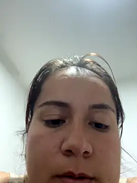 Snapshot of Leonis_0 chatting on 09/24/25, 02:15 Leonis 0 online show from 09/24/25, 02:15