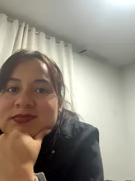 Snapshot of Leonis_0 chatting on 10/10/25, 02:10 Leonis 0 online show from 10/10/25, 02:10