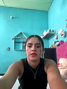 Luciaparker03 online show from 09/26/25, 06:12