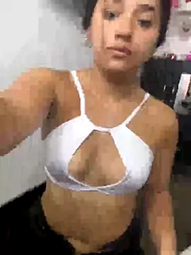 Luciaparker03 online show from 10/31/25, 03:13