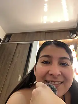 evelyn 1702 online show from 04/01/26, 10:40